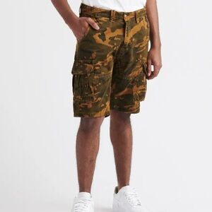 Camo cargo shorts sz Various